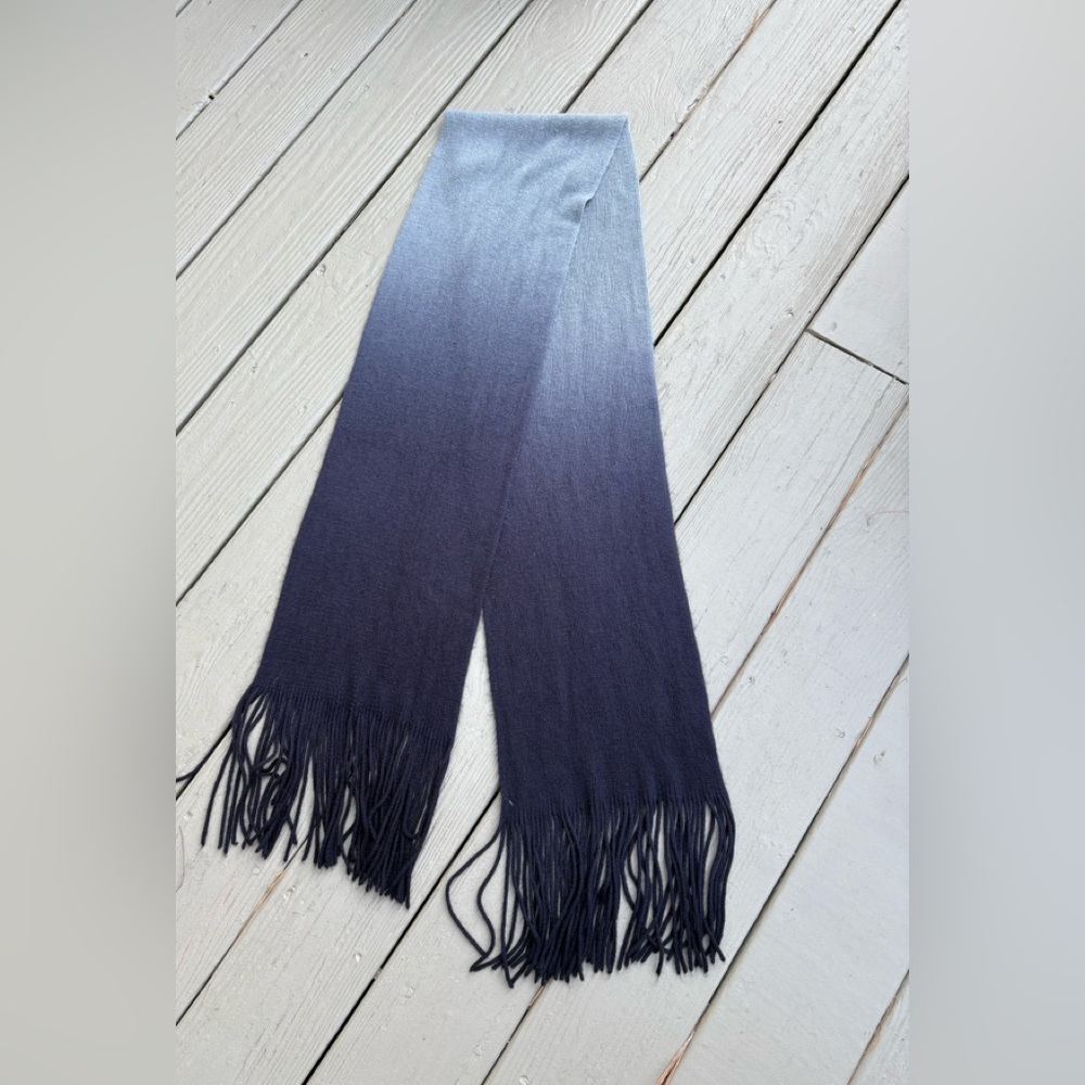 NWOT Gradient Gray/Deep Purple Ombré Long Scarf with Long Fringes, 68”L x 10”W